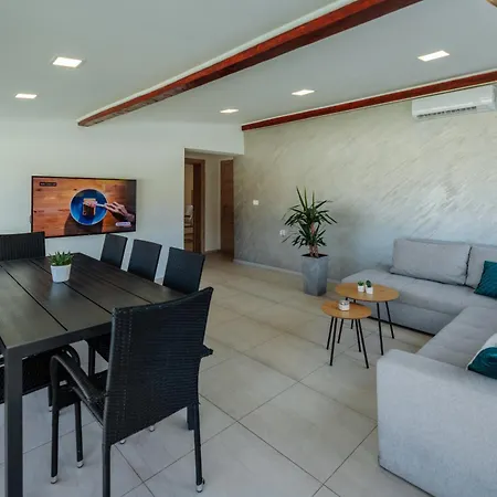 Vila Somo House Petrovaradin